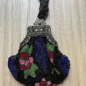VINTAGE BEADED PURSE WITH ATTACHED MIRROR